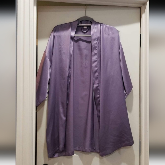 Silky robe bundle - Picture 2 of 4